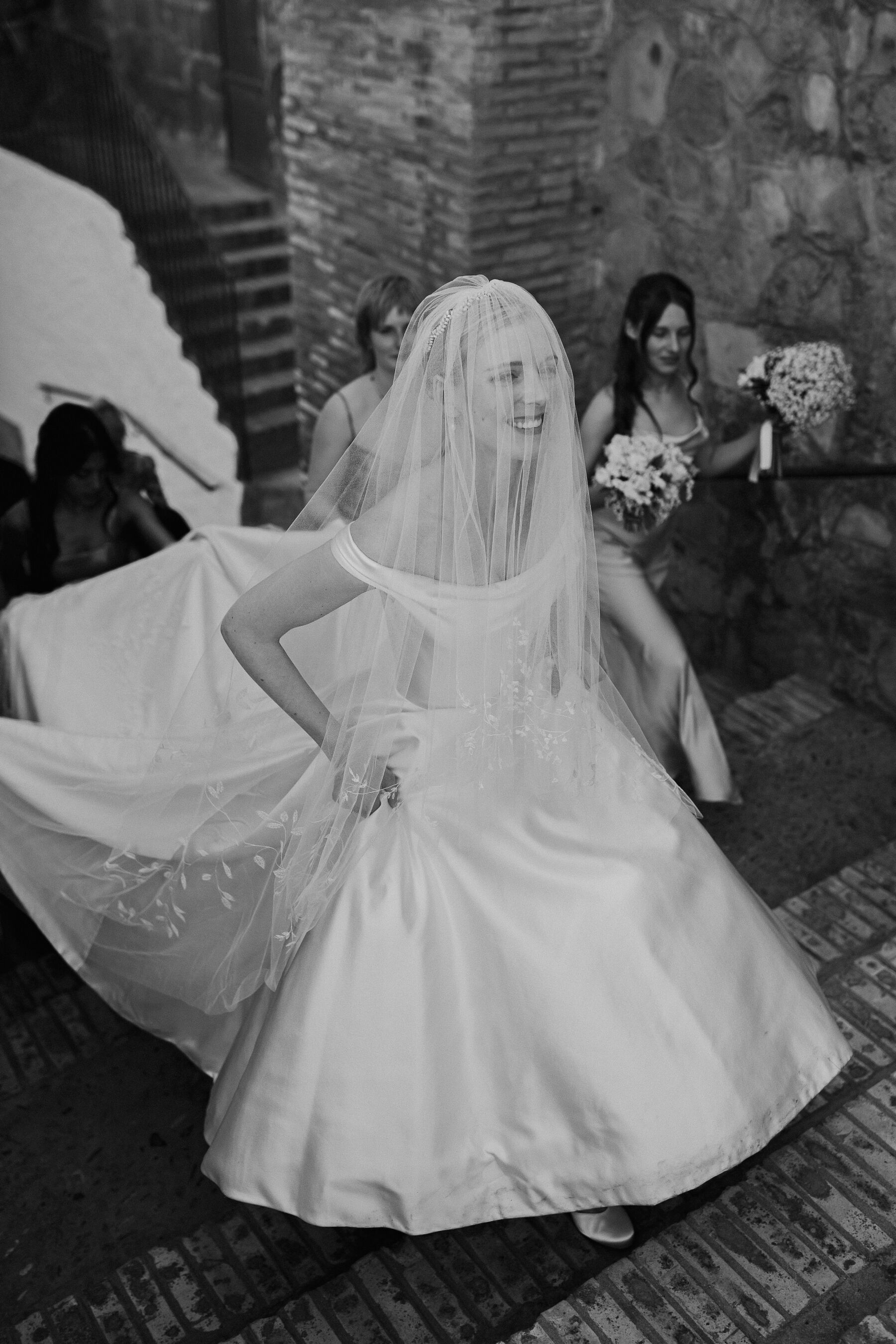 Submission Guidelines: How To Submit Real Weddings & Editorial Content to Love My Dress® 3 Carrie Lavers Photography