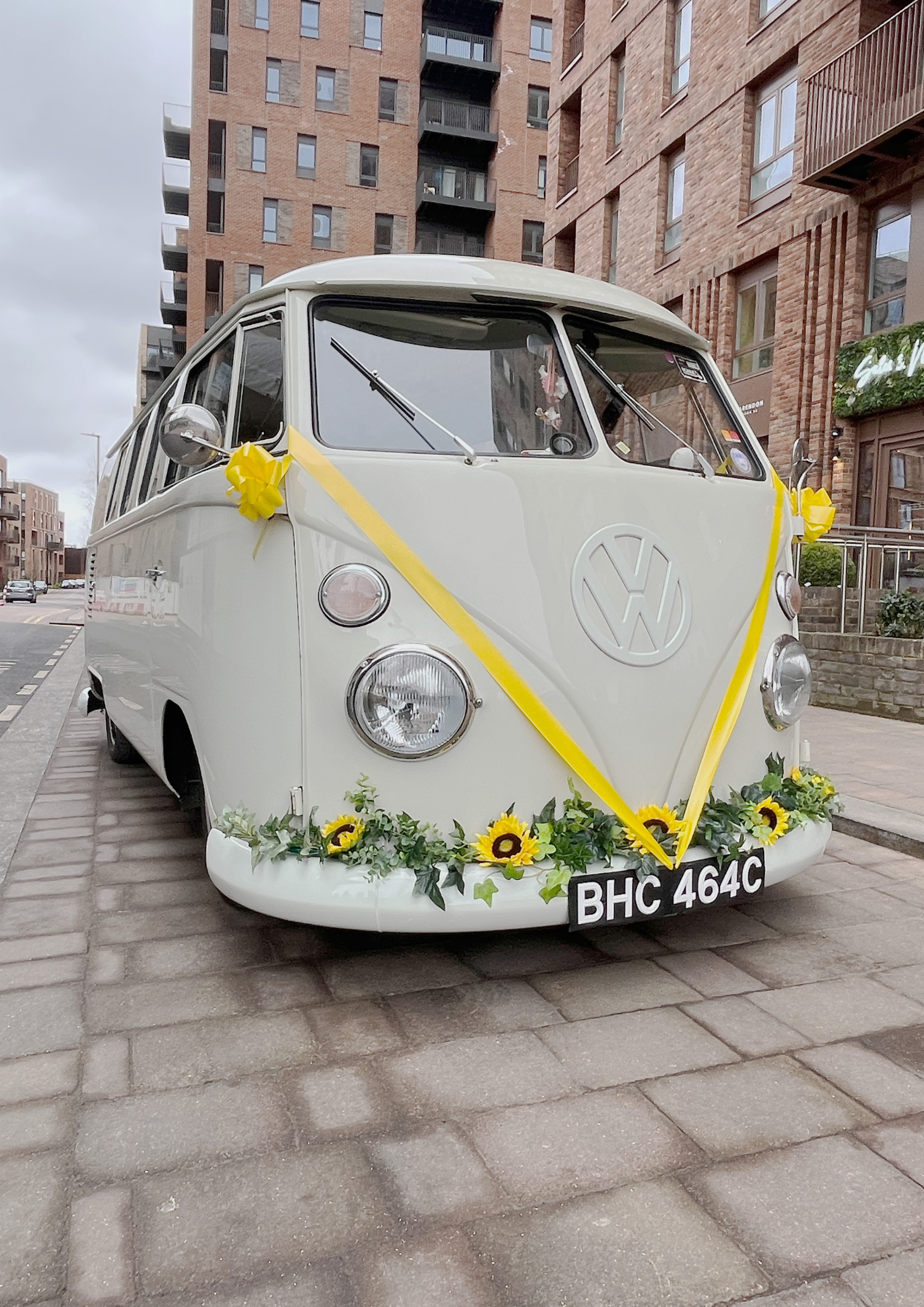 The White Van Wedding Company – Wedding Cars & More!